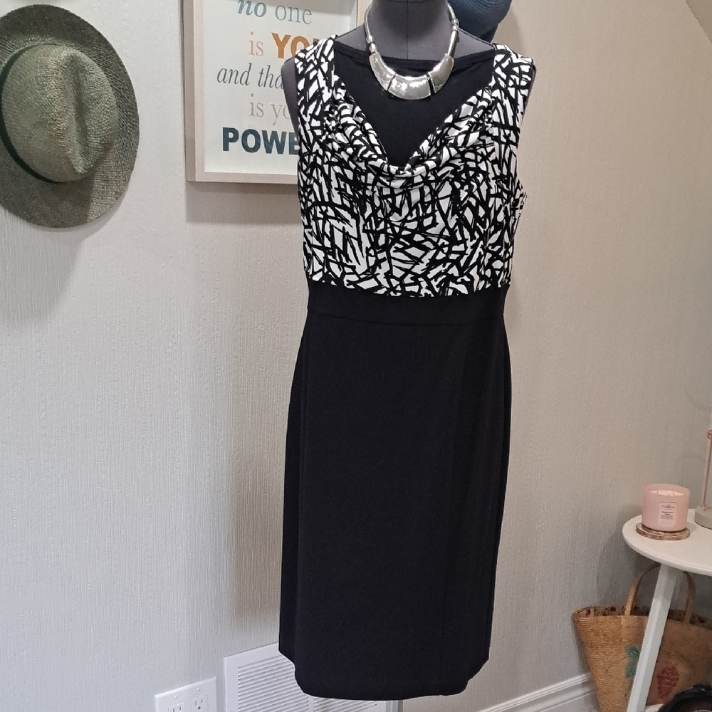 Laura Petites Black and White Midi Dress